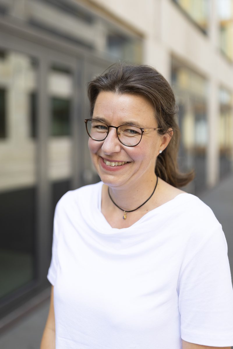 Dr. Ulrike Hanke
